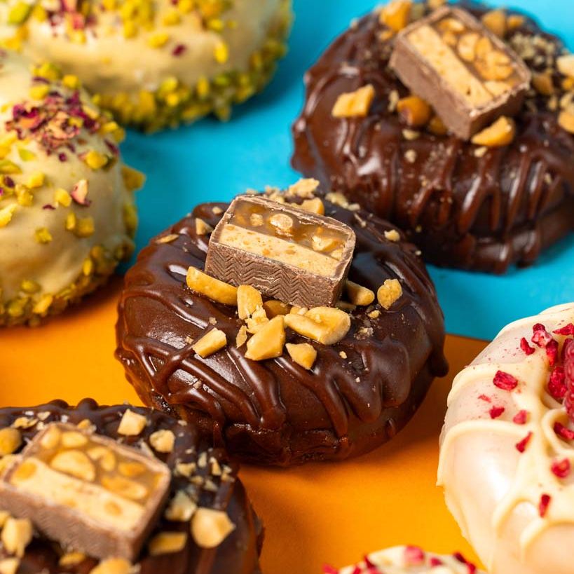 "Baked All-Stars" glutenfreundliche Mini-Kuchen-Donut Geschenkbox (12 Stück)